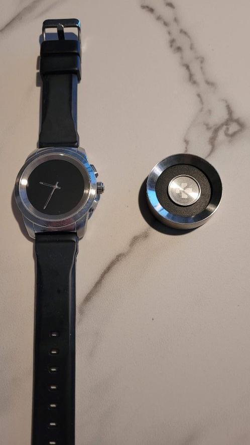 MyKronoz Zetime: : hybrid smartwatch met wijzerplaat, Bijoux, Sacs & Beauté, Montres connectées, Utilisé, Android, Argent, Distance