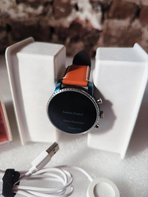 Fossil Q Explorist, Handtassen en Accessoires, Smartwatches, Gebruikt, Android, Zwart, Ophalen of Verzenden