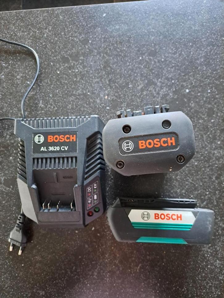Oplader + accu's Bosch, Bricolage & Construction, Outillage | Foreuses, Utilisé, Enlèvement