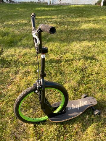 Sbyke skateboard en scooter  beschikbaar voor biedingen