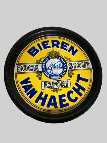 Dienblad in emaille van brouwerij Haecht. Diam. 30cm., Enlèvement, Utilisé