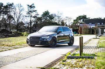 AUDI RS3 SPORTBACK//B&O//PANO