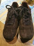 Belles chaussures pour hommes marron foncé de Tommy Hilfiger, Vêtements | Hommes, Comme neuf, Enlèvement ou Envoi