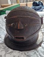 Tabwa masker Congo, Ophalen