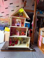 Poppenhuis Barbie, Enlèvement, Utilisé, Maison de poupées