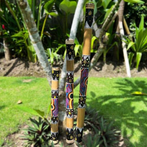Bâton de pluie en bambou | Accrochez un bâton de pluie peint, Musique & Instruments, Instruments | Accessoires, Neuf, Enlèvement ou Envoi
