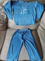 Pyjama velours bleu clair (2 pièces) 6 ans "the dog city", Enfants & Bébés, Vêtements de nuit ou Sous-vêtements, Garçon ou Fille
