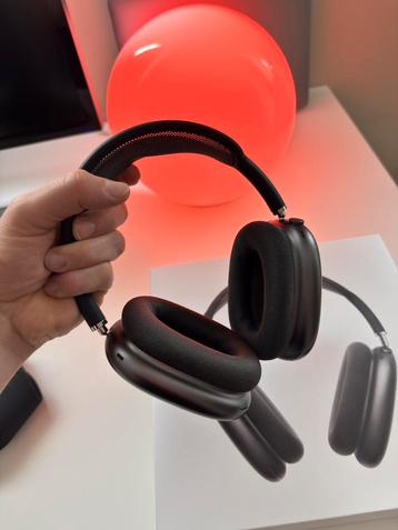AirPods Max – Space Gray beschikbaar voor biedingen