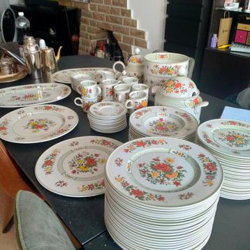 Service Villeroy & Bosch 105 pieces beschikbaar voor biedingen