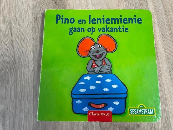Pino en Ieniemienie gaan op vakantie, Boeken, Kinderboeken | Kleuters, Ophalen of Verzenden