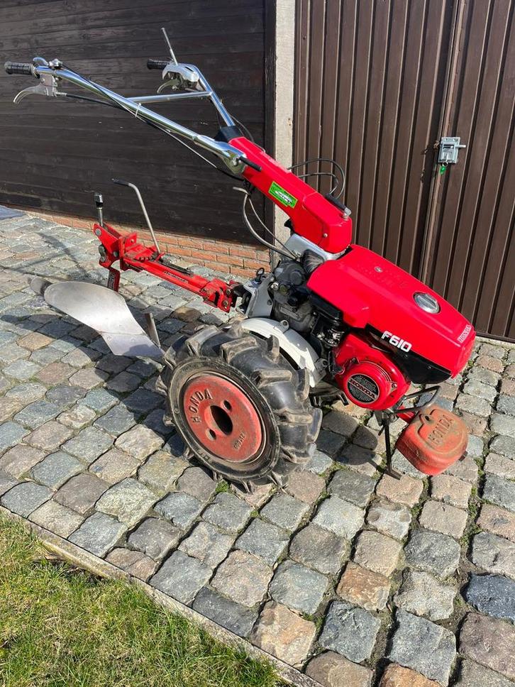 Motoculteur Honda F610 inclusief ploeg, eg en frees, Bricolage & Construction, Outillage | Fraiseuses, Utilisé, Essence, Coupeur de jardin