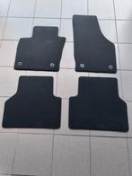 AUDI Q3 - ORIGINEEL CARPET model 2012 tot 2018, Ophalen, Zo goed als nieuw
