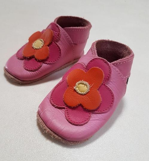 BOBUX - Chaussons Soft Sole - Fleur - T.S (3-9 mois), Kinderen en Baby's, Kinderkleding | Schoenen en Sokken, Gebruikt, Schoenen