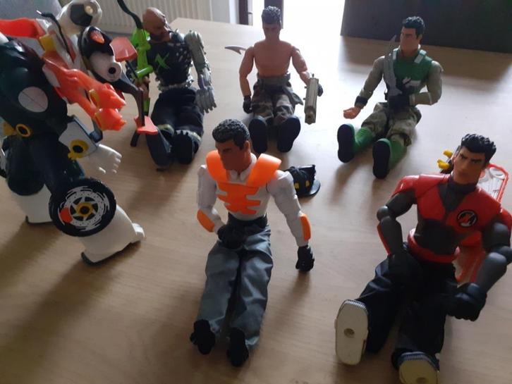LOT ACTION MAN AVEC ACCESSOIRES, Kinderen en Baby's, Speelgoed | Actiefiguren, Zo goed als nieuw, Ophalen
