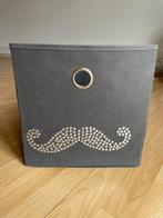 1 Boîte de rangement en tissus gris foncé avec moustache, Ophalen, Zo goed als nieuw