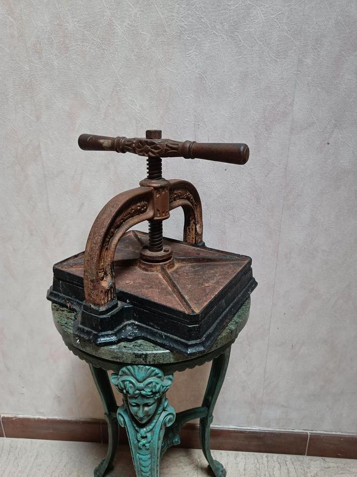 Antieke gietijzeren boekenpers, Antiek en Kunst, Antiek | Boeken en Manuscripten, Ophalen of Verzenden