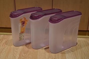 3 voorraad dozen voor cornflakes beschikbaar voor biedingen