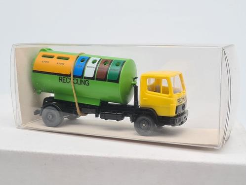afvalstoffen recycling Mercedes vrachtwagen - Wiking 1/87, Hobby en Vrije tijd, Modelauto's | 1:87, Zo goed als nieuw, Bus of Vrachtwagen