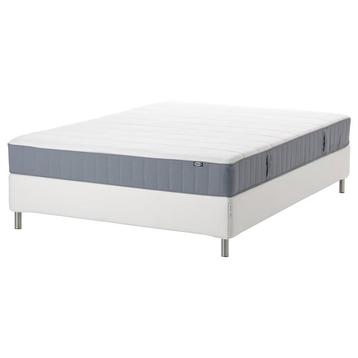 Bed IKEA ESPEVÄR/VESTERÖY 140x200cm incl matras en poten beschikbaar voor biedingen