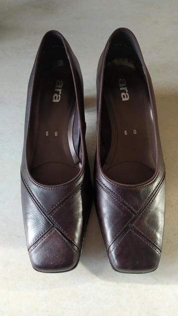 Bruine schoenen van Ara. Schoenmaat 39