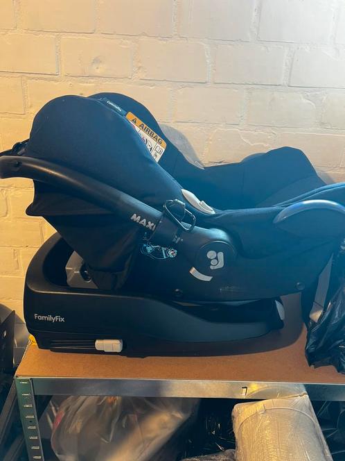 Maxicosi cabriofix en houder isofix, Kinderen en Baby's, Autostoeltjes, Maxi-Cosi, Isofix, Ophalen