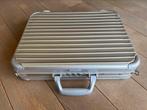 RIMOWA aluminium aktetas, Bijoux, Sacs & Beauté, Valises, Comme neuf, Moins de 50 cm, Clé, 35 à 45 cm