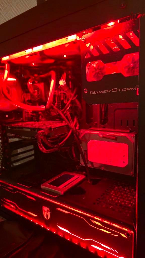 Volledige en 100% functionele gamer-pc — klaar voor gebru, Computers en Software, Desktop Pc's, Gebruikt, 4 Ghz of meer, HDD, SSD