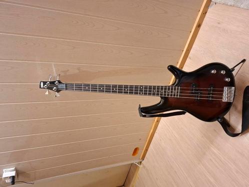 Basgitaar ibanez starterspacket, Muziek en Instrumenten, Snaarinstrumenten | Gitaren | Bas, Zo goed als nieuw, Ophalen