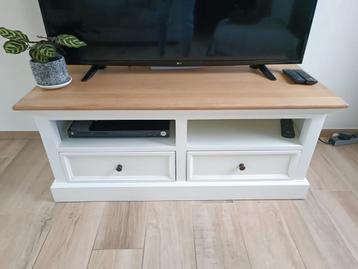 Landelijk tv-meubel  beschikbaar voor biedingen