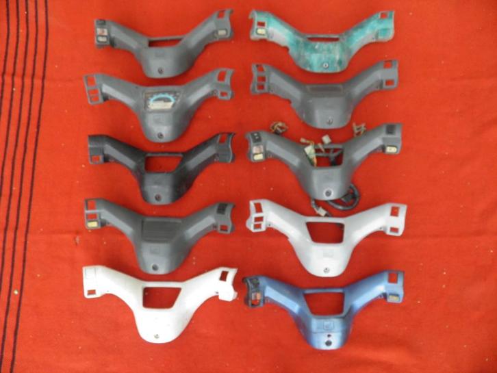 In goede staat, achterste stuurkappen voor Honda Wallaroo., Fietsen en Brommers, Brommeronderdelen | Algemeen, Gebruikt, Kap, Ophalen of Verzenden