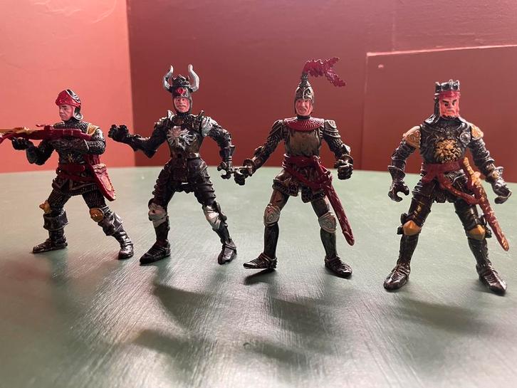 Vintage ridder figuurtjes 1990, Verzamelen, Poppetjes en Figuurtjes, Zo goed als nieuw, Ophalen