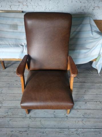 Fauteuil beschikbaar voor biedingen
