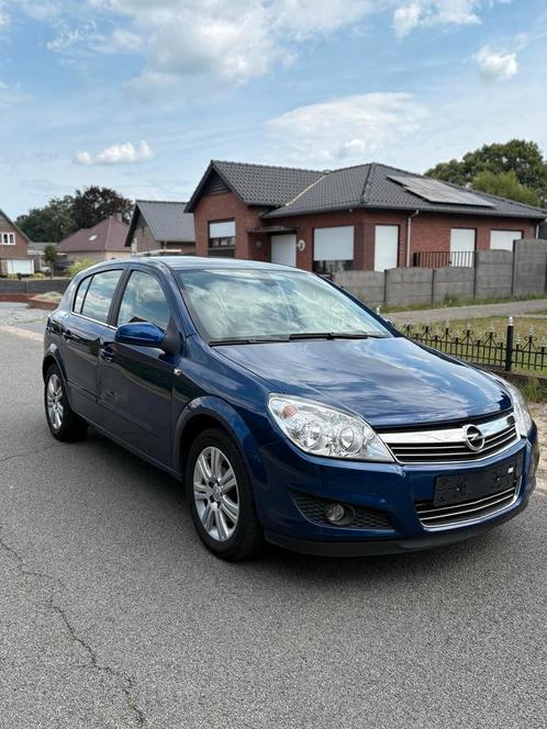 Opel Astra 1.7cdti *GekeurdVoorVerkoop*, Auto's, Opel, Bedrijf, Astra, ABS, Airbags, Airconditioning, Alarm, Boordcomputer, Centrale vergrendeling