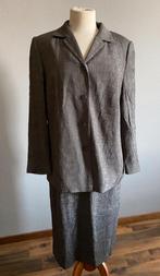 Khaki-kleurig co-ord setje Gerry Weber maat 44/46, Kleding | Dames, Jasjes, Kostuums en Pakken, Kostuum of Pak, Verzenden, Maat 42/44 (L)