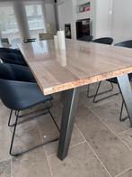 Tafel en stoelen Xooon, Ophalen, Zo goed als nieuw