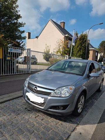 Opel Astra 1.4 benzine*airco* beschikbaar voor biedingen