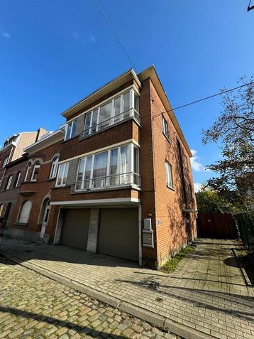 Appartement à louer à Uccle, 2 chambres beschikbaar voor biedingen