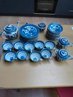 Vintage serviesset met blauw patroon - 26 borden + accessoir, Ophalen