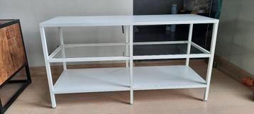 TV meubel ikea wit met glas beschikbaar voor biedingen