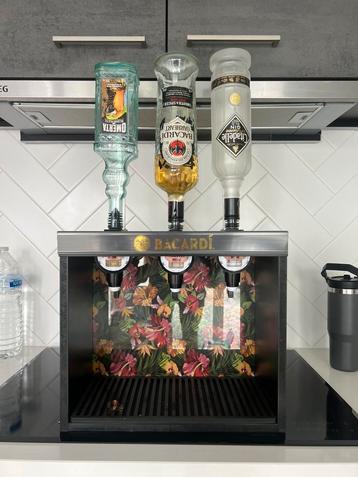 Bacardi tasting dispenser voor 3 flessen 25ml dispensers beschikbaar voor biedingen