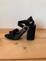 Escarpins ouverts noirs H&M t.37 état neuf, Zwart, Ophalen of Verzenden, Zo goed als nieuw, Pumps
