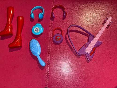 Winx Club Musa doll gitaar accessoires ZG st, Verzamelen, Poppen, Gebruikt, Accessoires, Verzenden