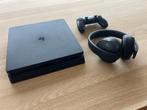 Playstation 4 slim 1 TB + games + headset, Games en Spelcomputers, Met games, Ophalen of Verzenden, Zo goed als nieuw, 1 TB