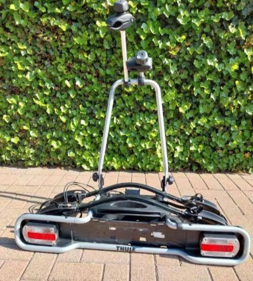 Thule Euro Ride 941 afsluitbare en kantelbare fietshouder, Auto diversen, Fietsendragers, Gebruikt, Trekhaakdrager, 2 fietsen