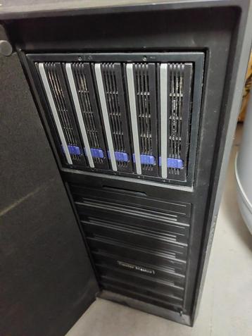 Desktop Server / PC met veel HDDs en SSDs, Computers en Software, Ophalen, Gebruikt, HDD