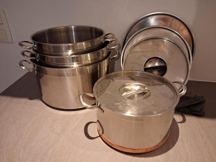 Set kookpotten met deksel, Huis en Inrichting, Keuken | Potten en Pannen, Zo goed als nieuw, Ophalen