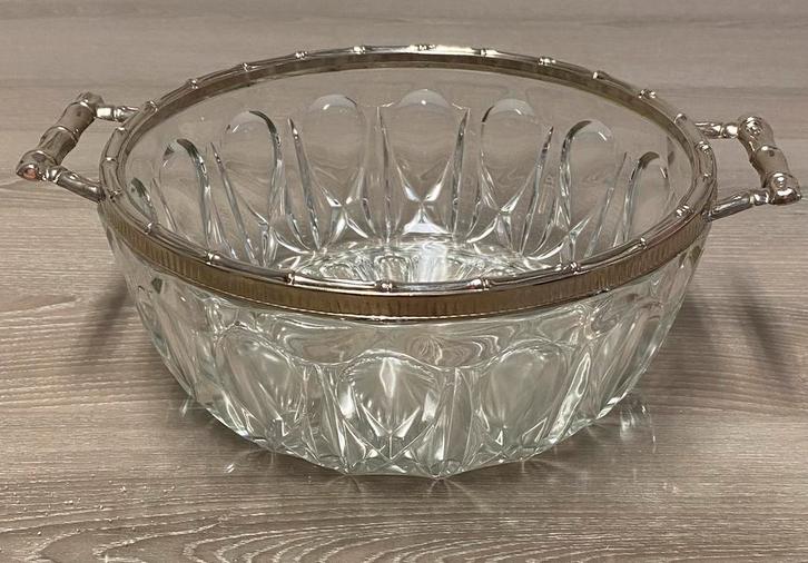 Vintage schaal gesigneerd door Reims France 1960, prijs: 25€, Antiek en Kunst, Antiek | Glaswerk en Kristal, Ophalen of Verzenden