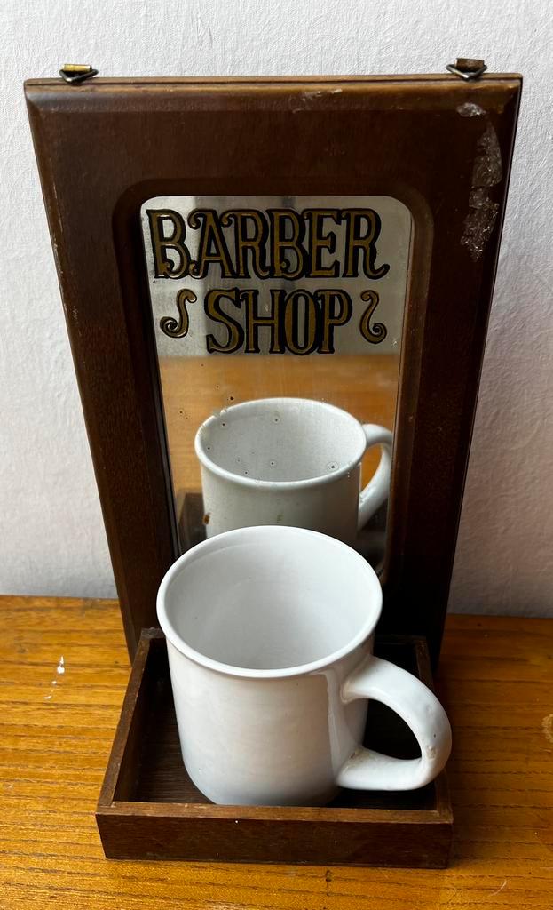 Vintage barber shop scheerset met spiegel en tas, Antiek en Kunst, Antiek | Spiegels, Minder dan 50 cm, Minder dan 100 cm, Rechthoekig