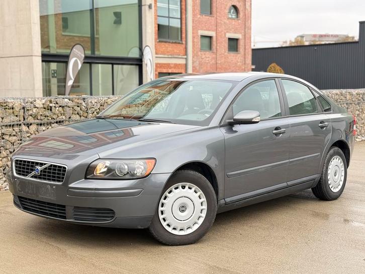 Volvo S40 1.8 Benzine - 60.000 KM !! 1e eigenaar, Auto's, Volvo, Bedrijf, Te koop, S40, Benzine, Euro 4, Handgeschakeld, Onderhoudsboekje