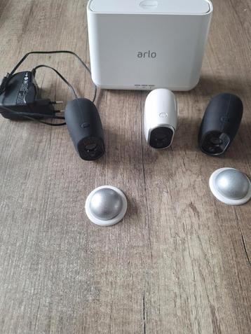Arlo bewakingscamera met alarm  beschikbaar voor biedingen